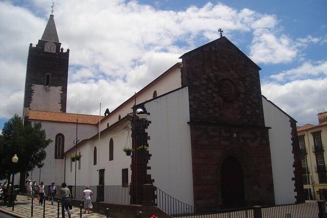 2-Hour Funchal City & Madeira Wine Experience - Price and Value: What You Get for About $46.96