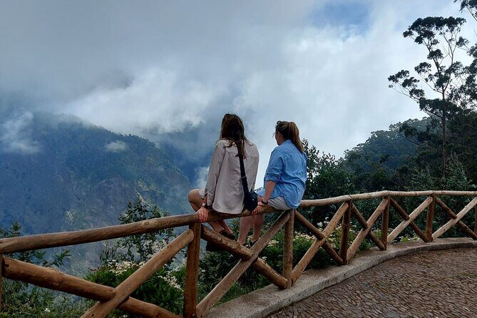 4 Hours Adventure Jeep Tour in Central Madeira Portugal - Stop 3: Miradouro da Boca dos Namorados and a drink break