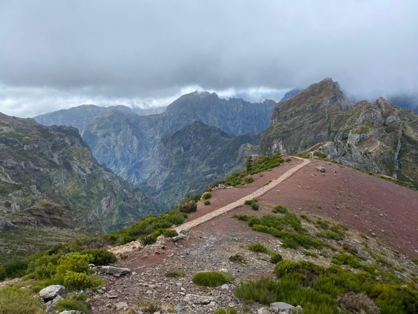4 hours Unique Jeep Safari Tour to Pico do Arieiro, Madeira - Getting Picked Up and Meeting the Jeep