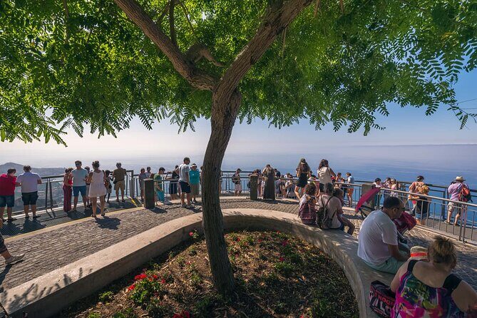 A great tuk-tuk adventure Tour at Cabo Girão - Skywalk - Photo stops and driver guidance that feel personal