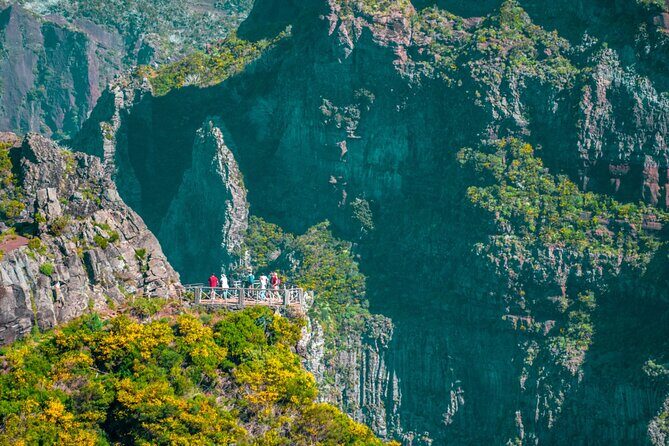 Arieiro Peak, Referta Walk, Santana & Ponta De Sao Lourenço - Santana and the UNESCO Biosphere Reserve feel: houses, species, and a slower pace