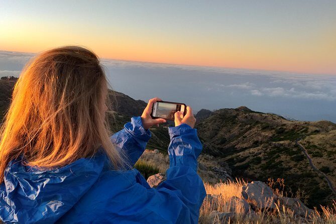 Best Sunrise (Private Tour) - Stop 2 at Pico do Arieiro viewpoint: panoramas and the Pico Ruivo trail link