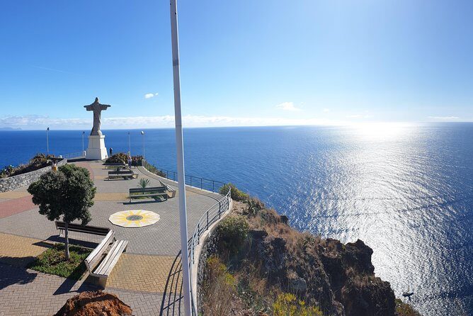 Christ King + Old Town tour by tuk-tuk - Price and time: the real value is the viewpoint hopping