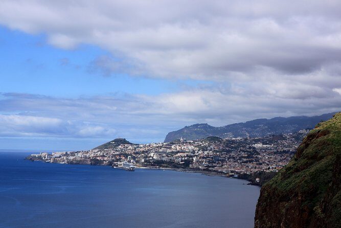 Christ King + Old Town tour by tuk-tuk - Barreirinha’s viewpoint: a quick photo fix with minimal fuss