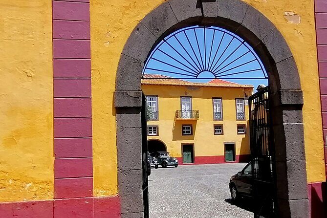 Downtown Funchal: A Self-Guided Audio Tour Through the Old City - Navigation reality: GPS lag, street naming, and how to avoid frustration