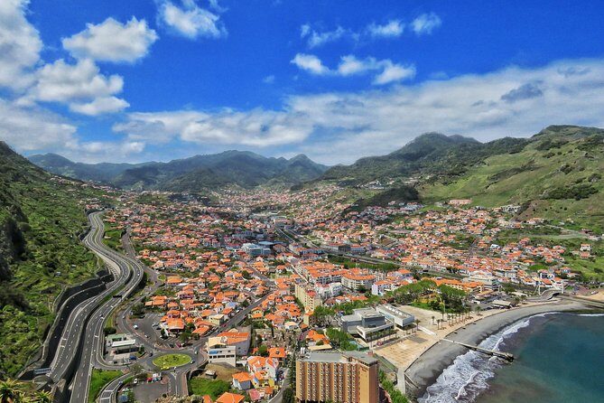 East 4x4 Santana & Peaks - Miradouro da Portela: the island’s rugged side from the road