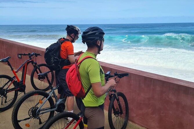 Electric Bike Tour in Northern Madeira - Stop at Arco de São Jorge: the pebble beach viewpoint in 15 minutes