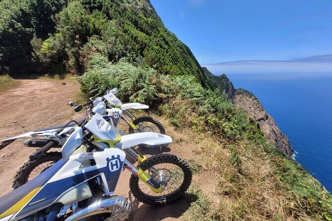 Enduro Dirt-Bike Tour - Stop 2: Chão das Feiteiras and learning the trail rhythm