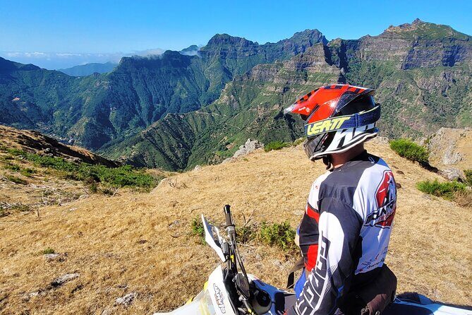 Enduro Dirt-Bike Tour - Stop 5: Abrigo do Pastor restaurant and the end-of-ride reset
