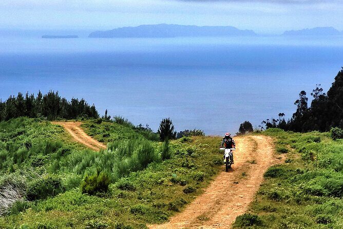Enduro Dirt-Bike Tour - The first 10 minutes off-road: the safety check that boosts confidence