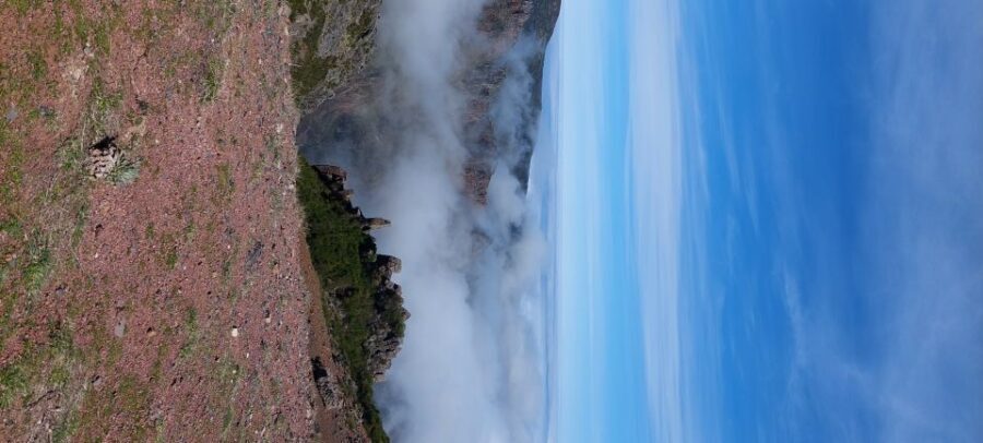 From Funchal: Pico Do Arieiro and Santana Full-Day 4x4 Tour - From Funchal to Pico do Arieiro: the 4x4 climb that sets the tone