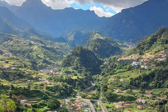 Full day East Adventure Jeep Tour in Madeira Portugal - Stop 3: Santana’s traditional houses and a lunch that feels local