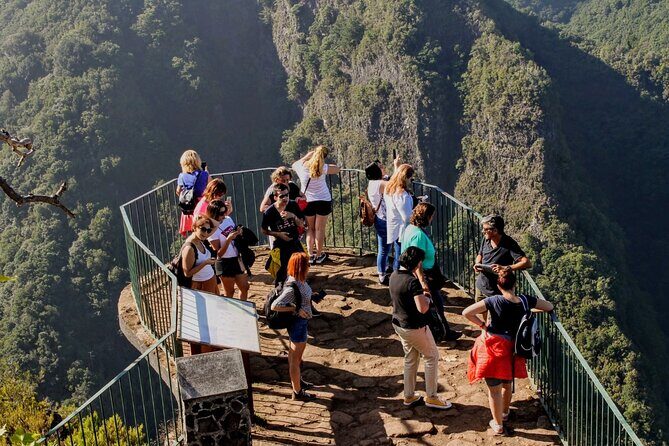 Full Day Private 4x4 Adventure in Madeira - Pickup in Funchal and Caniço: getting started without stress