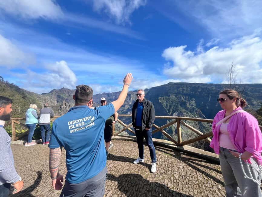 Funchal: Câmara Lobos & Girão Sea Cliff Half-Day Jeep Tour - Nun’s Valley Viewpoints: Quick Photo Stops With Big Payoff