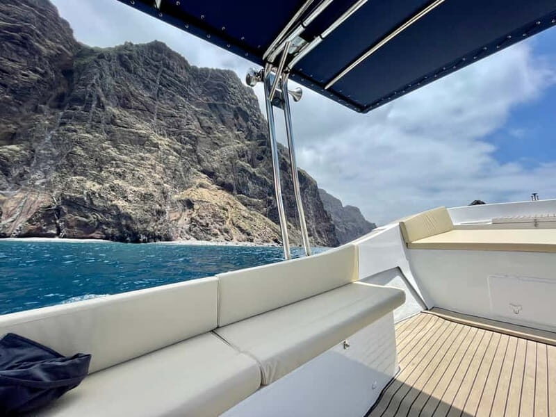 Funchal: Private Boat Tour w/Snorkel & Paddleboard - Snorkeling and Paddleboarding: The Equipment and the Real Experience