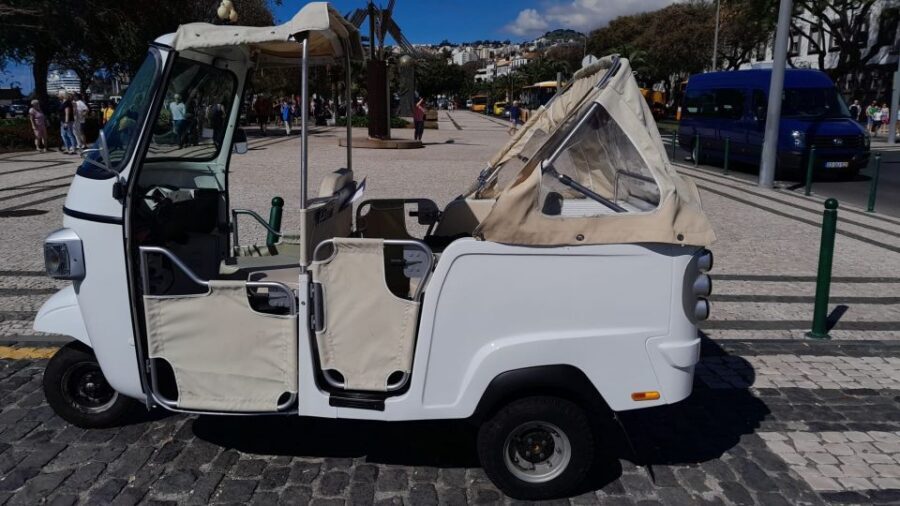 Funchal: Private Guided Tour of Historic Center by Tuk Tuk - Price and value for a private group of up to two