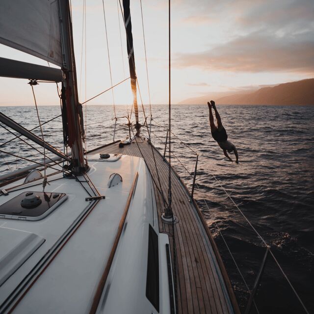 Funchal: Sunset Sailing Private Tour - Why Madeira sunsets look different from a boat