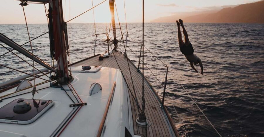 Funchal: Sunset Sailing Private Tour - What the 2-hour schedule really feels like