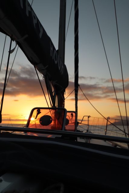 Funchal: Sunset Sailing Private Tour - Welcome snack and drink, plus onboard comfort