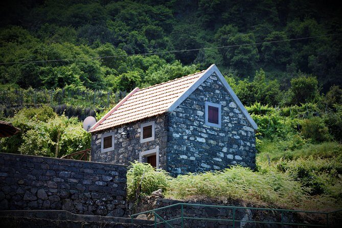 Go West - The most popular tour - São Vicente: calm village center and cave-country