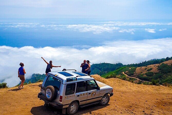 Jeep Safari 4x4 West Madeira - Porto Moniz - Fanal - Cabo Girão - Touring Madeirese Paths and Tropical Fruit Country