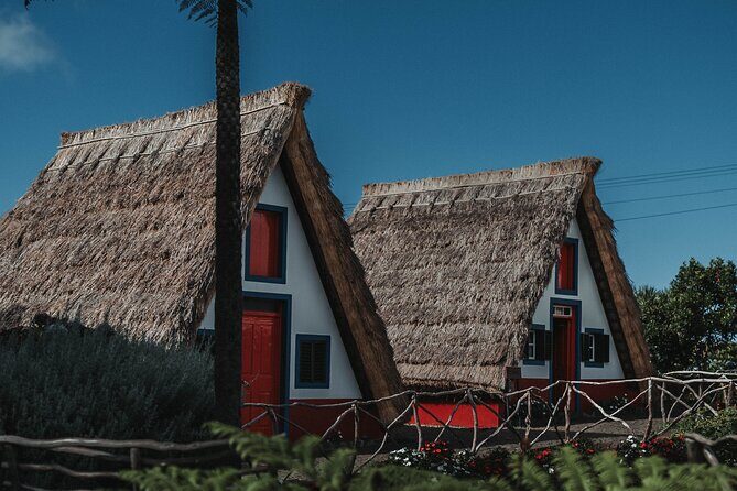 Jeep Tour to East ( Pico Arieiro, Santana, Faial, Caniçal) - Stop 3: Santana for Typical Houses (Lunch Is on Your Own)