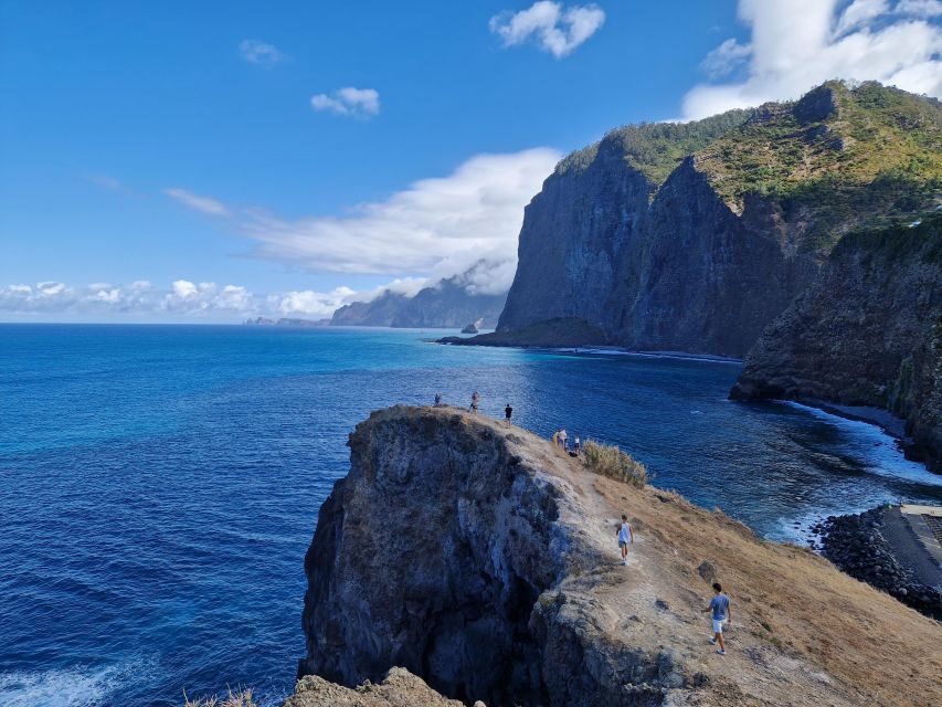 Let-Me-Surprise-You Madeira Full Day Private Tour - Eating like you’re on Madeira’s schedule: espetadas and ponchas