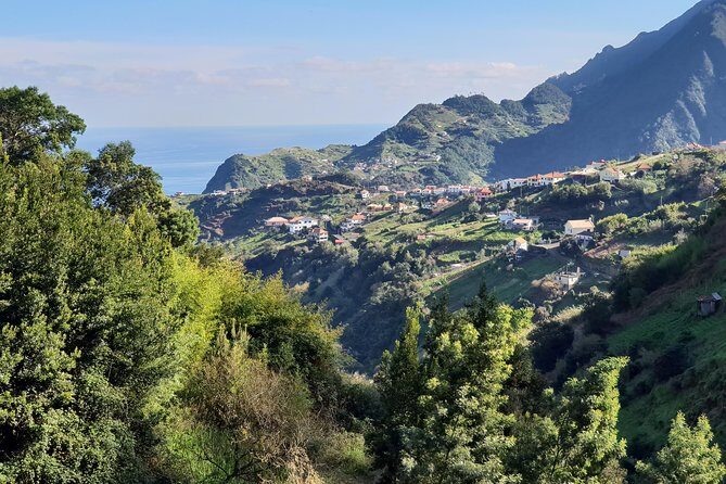 Levada da Referta - Castelejo - Your 2-hour walk: terraces, irrigation, and coast views