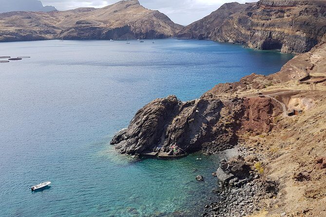 Lighthouse View 1 - Cais do Sardinha to Lighthouse and return Quinta do Lorde - First: what this tour is really like