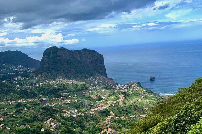 Madeira 4x4 Jeep Tour : Pico Arieiro & Santana Traditional Houses - How to get ready: pack smart for the trail and the viewpoints