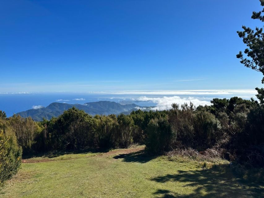 Madeira Botanical Levels Bike Tour – Scenic Trail Experience - Following Camacha’s water channels toward Lokoloko