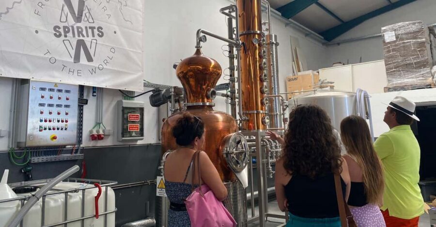Madeira: Distilleries - Engenho visit: the traditional distillery side of Madeira rum culture