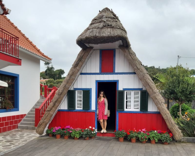 Madeira : East Tour - Santana North Side - Porto da Cruz rum factory: sea-side flavor without the fuss