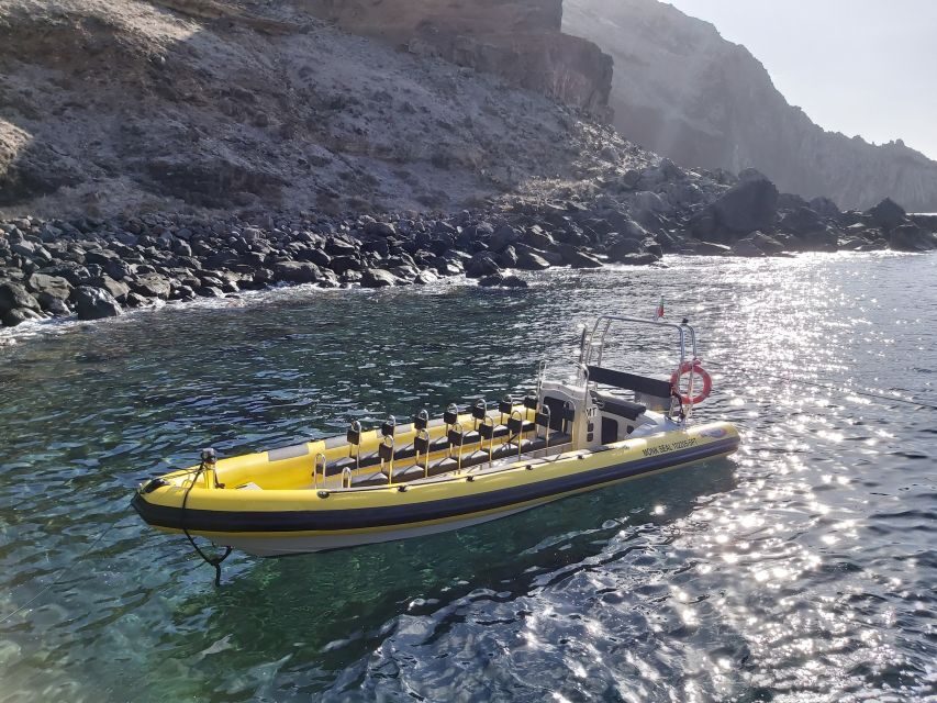 Madeira: Full-Day of Activities in Ponta de São Lourenço - Kayaking Baía d’Abra: caves, cliffs, and good odds for great photos
