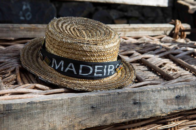 Madeira Half-Day Sightseeing Private Tour with Wine Tasting - Miradouro Pico Dos Barcelos: Your Funchal Bay Starter Pack