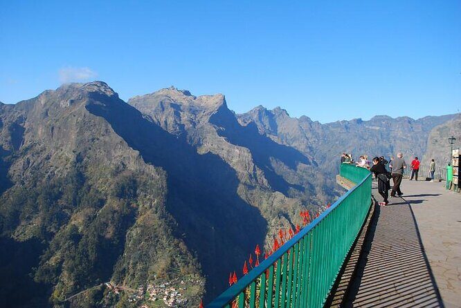 Madeira Half Day Small-Group Tour from Funchal - Stop 1: Pico dos Barcelos viewpoint over Funchal bay