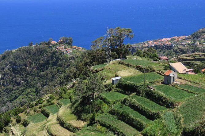 Madeira Highlights: Guided 4-Hour Tour from Funchal - Stop 3: Santo da Serra (A Brief Break That Changes the View)