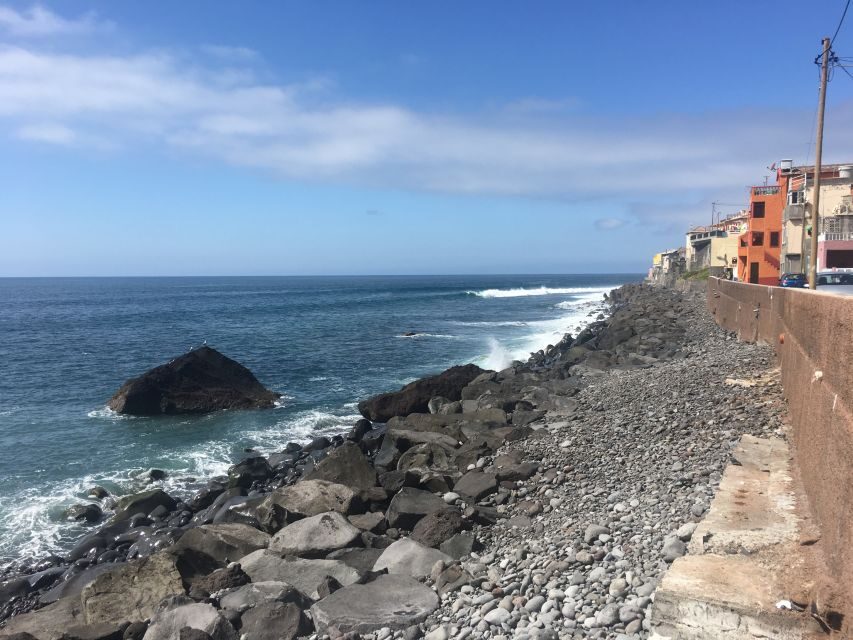 Madeira Island: Southwest Tour - Moledos Viewpoints and the Fishing Village of Madelena do Mar