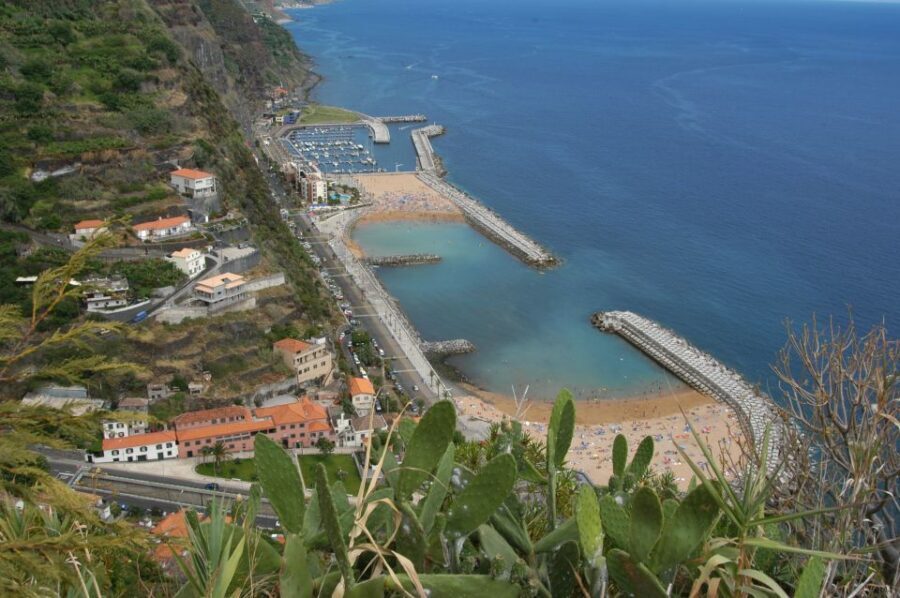 Madeira Island: Southwest Tour - Calheta and the Sugar Cane Factory Stop