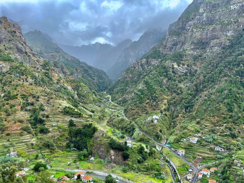 Madeira North Offbeat: Boaventura, Sao Vicente, Pta Delgada - Ponta Delgada and Boaventura: The Off-the-Map End of the Day