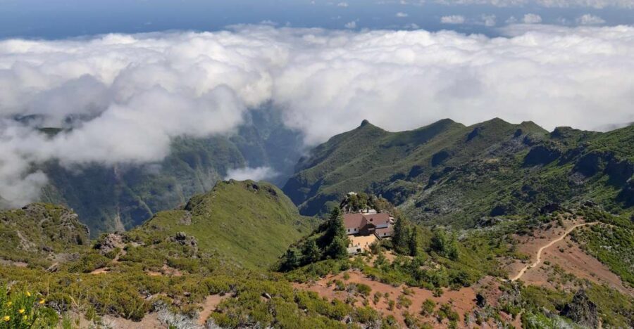 Madeira: Private Guided Achadas Teixeira - Pico Ruivo PR1.1 - The Hike Itself: 5.4 km to Pico Ruivo (and the real reason shoes matter)