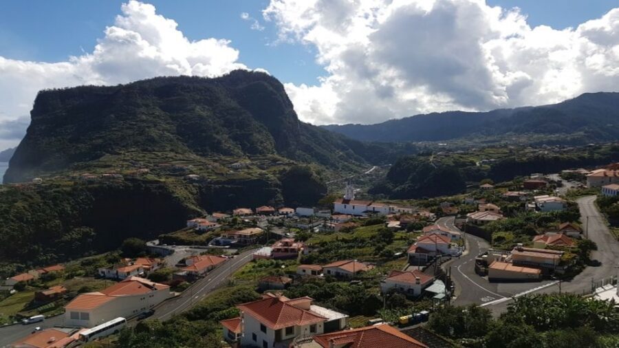Madeira: Private Half-Day North East Island Tour - Faial viewpoint and Penha de Águia: where the north story starts