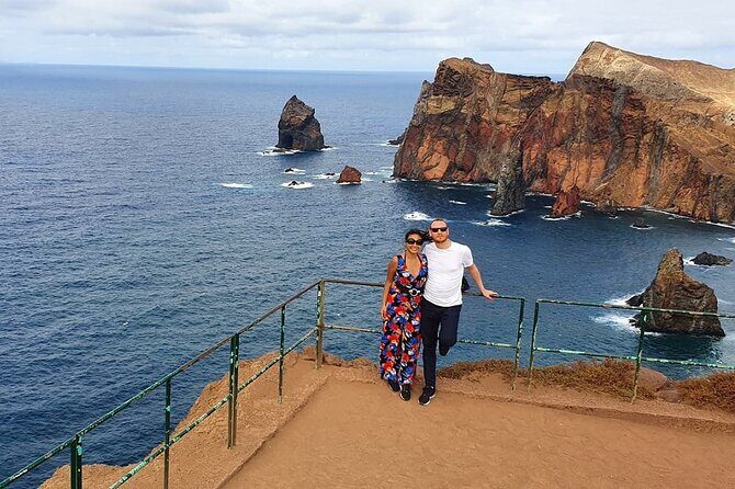 Madeira Private Jeep 4x4: Old Forest Full-Day Tour incl Pico Arieiro - Santana: thatched houses, village time, and lunch optional