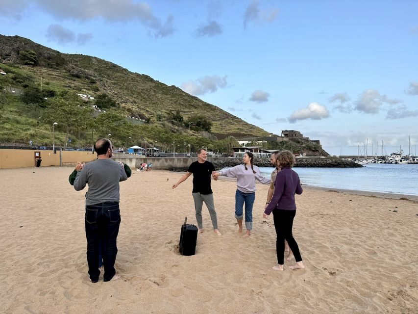 Madeira: Salsa and Bachata dance and discovery experience - Salsa Outdoors: Timing, Steps, and Musicality in a Sea-View Setting