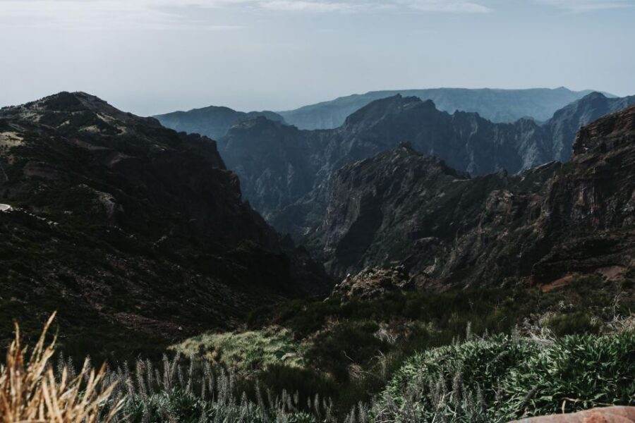 Madeira: Small group East tour ( Pico Arieiro , Santana) - The classic Portuguese jeep and the off-road feel