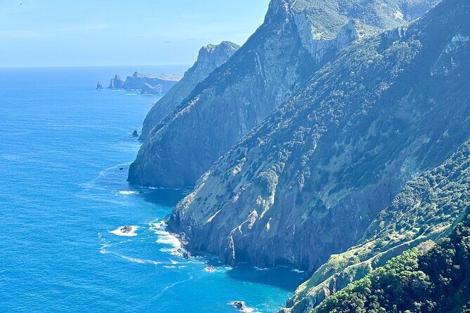 Madeira Stairway to Heaven to Larano Hike Mountain to Sea - Vereda do Larano: sea always behind you, cliffs always nearby