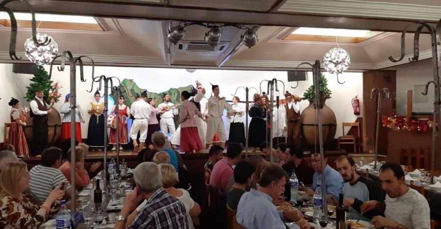 Madeira: Traditional Madeiran Dinner & Show - Getting To Dinner: Pickup, the 3-Hour Clock, and What That Means
