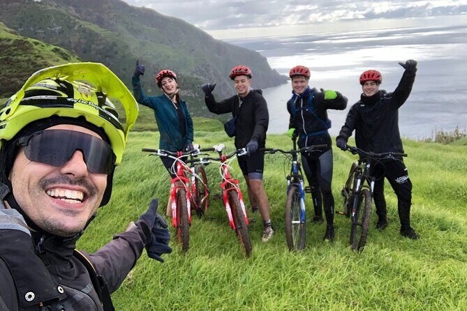 Mountain Biking Tour - Beginner Easy - Bike, helmet, and guided attention: what beginner support really looks like