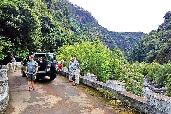 North Tour & Wine Tasting - 4x4 (Small Groups) - Back at Porto da Cruz and on to Santana: moving from work to homes