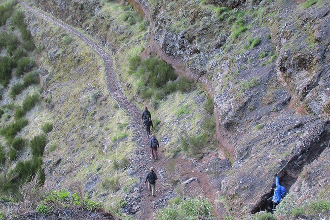 Pico do Arieiro - Pico Ruivo - Achada do Teixeira Walk - What to Pack (So You Don’t Hate the Tunnels or the Weather)